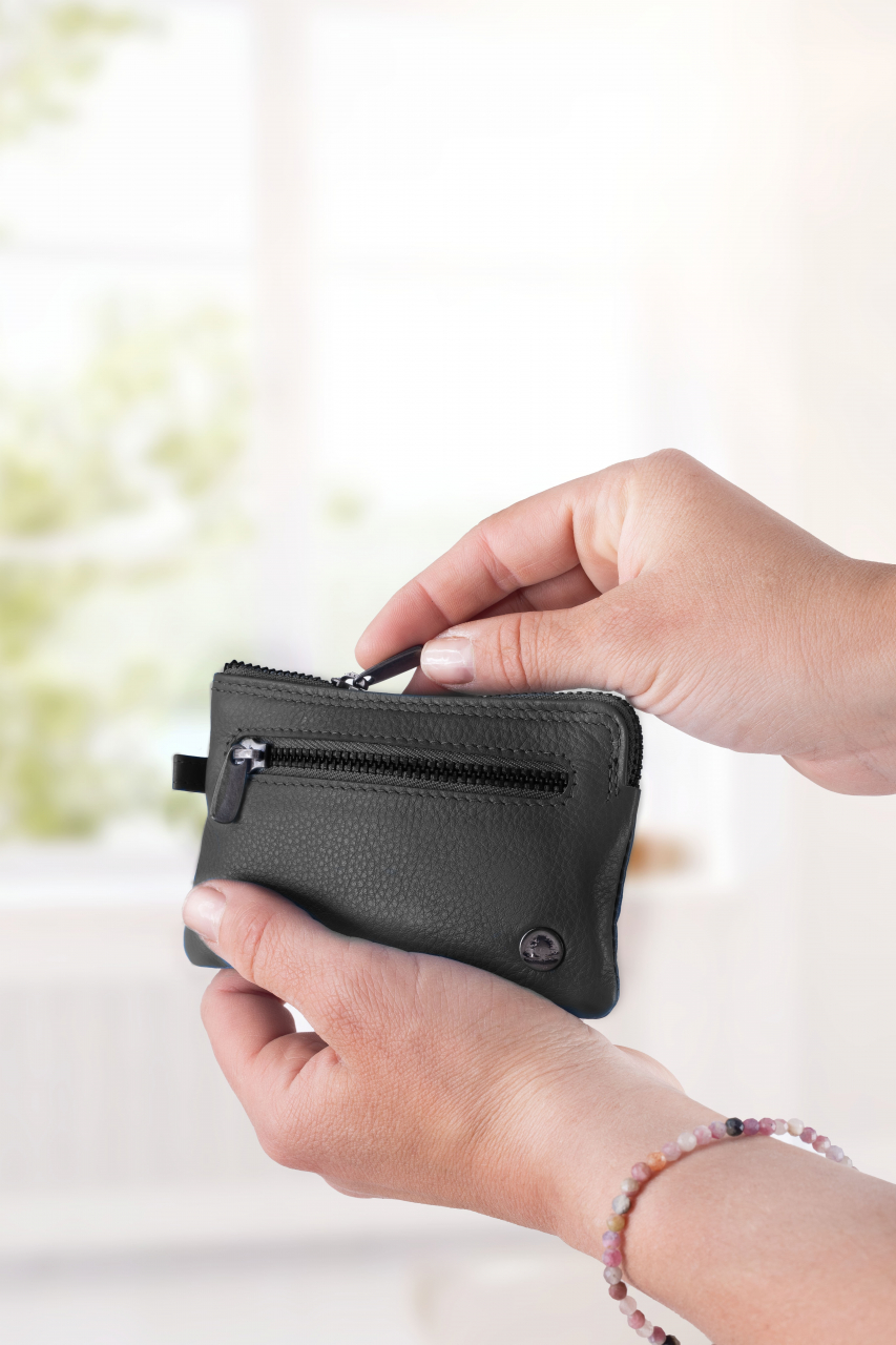 Spongy Schlüsseltasche black