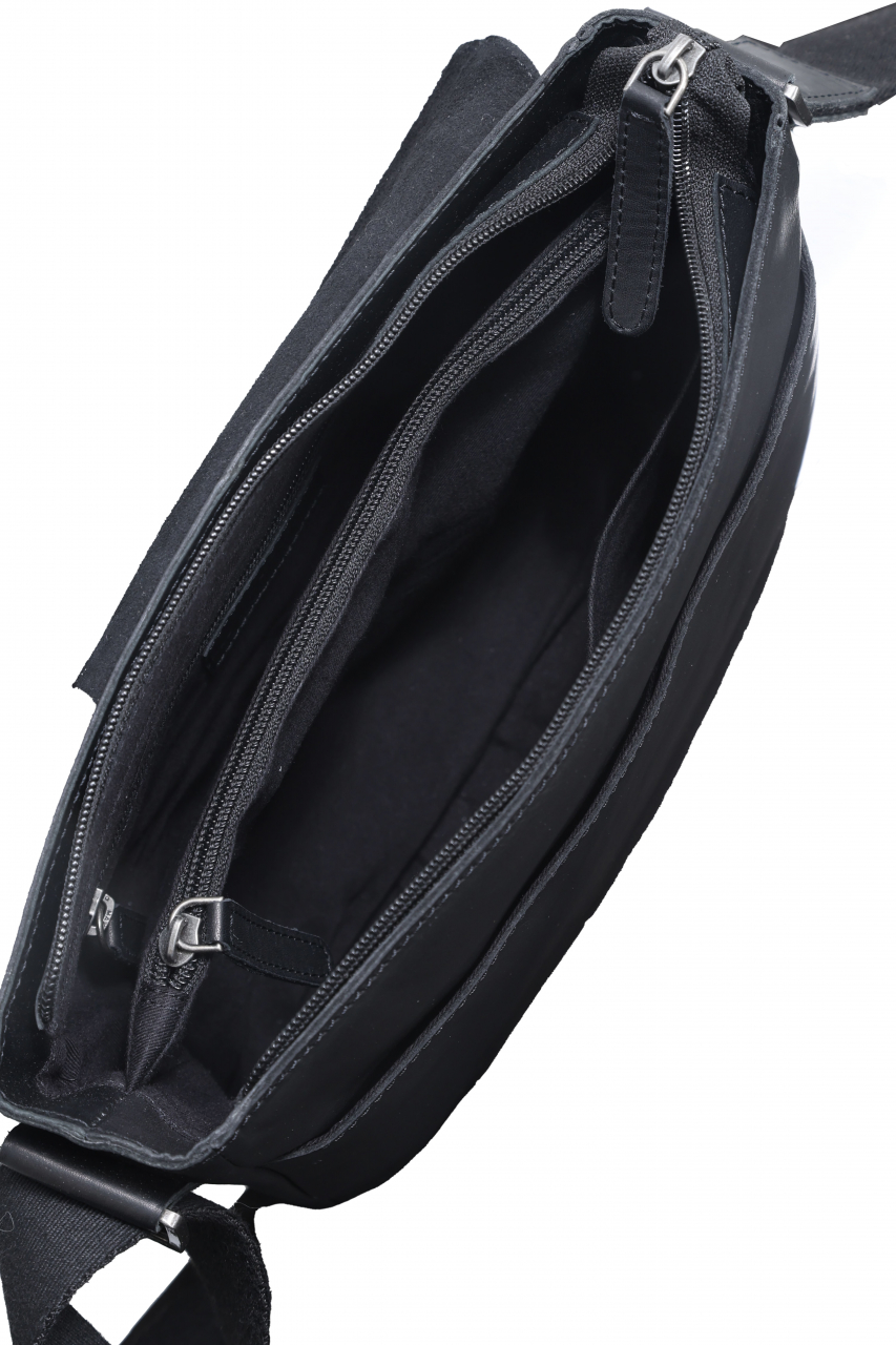 Pure Black Messenger small