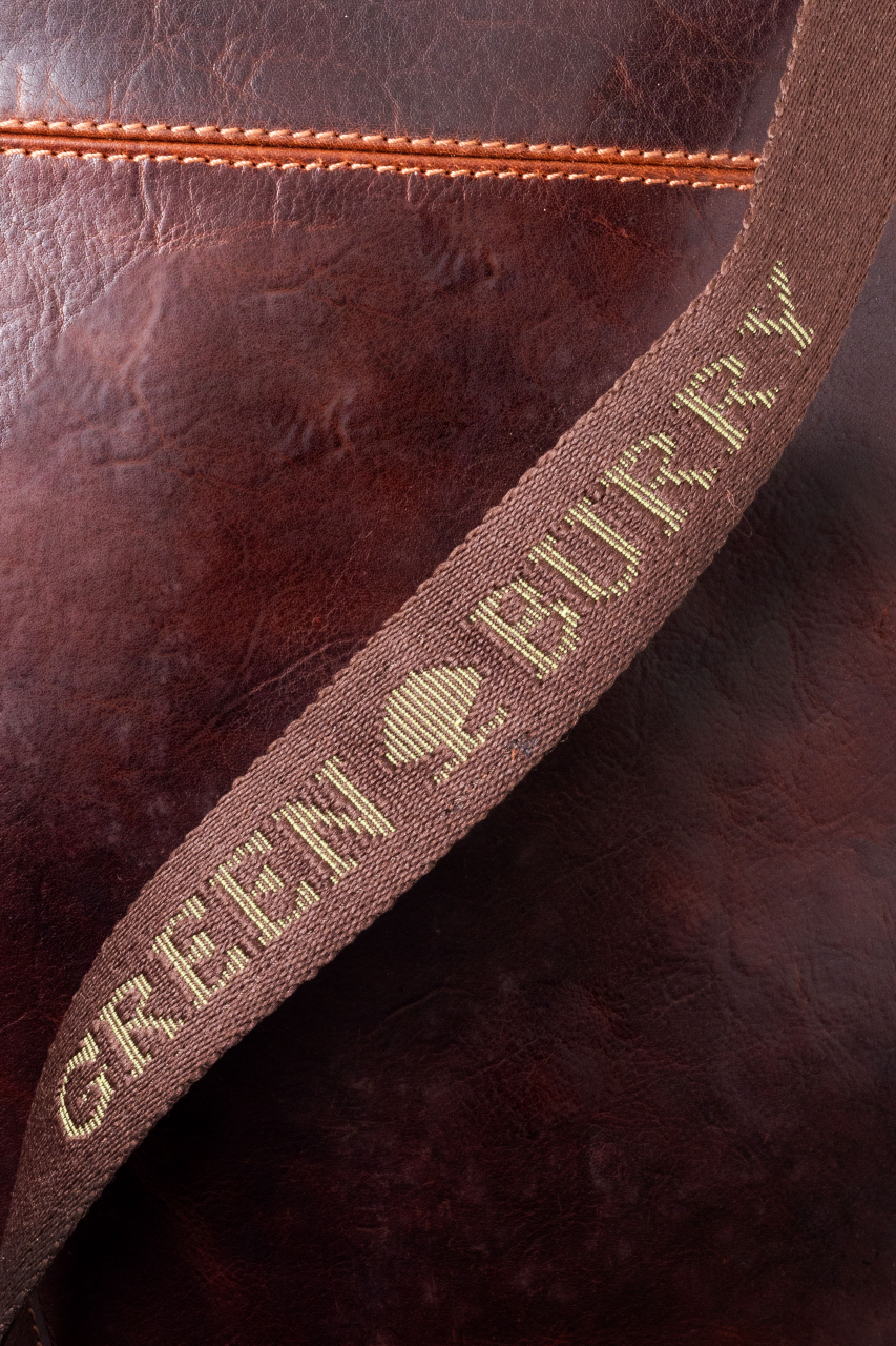 Rugged Shoulderbag L teak brown