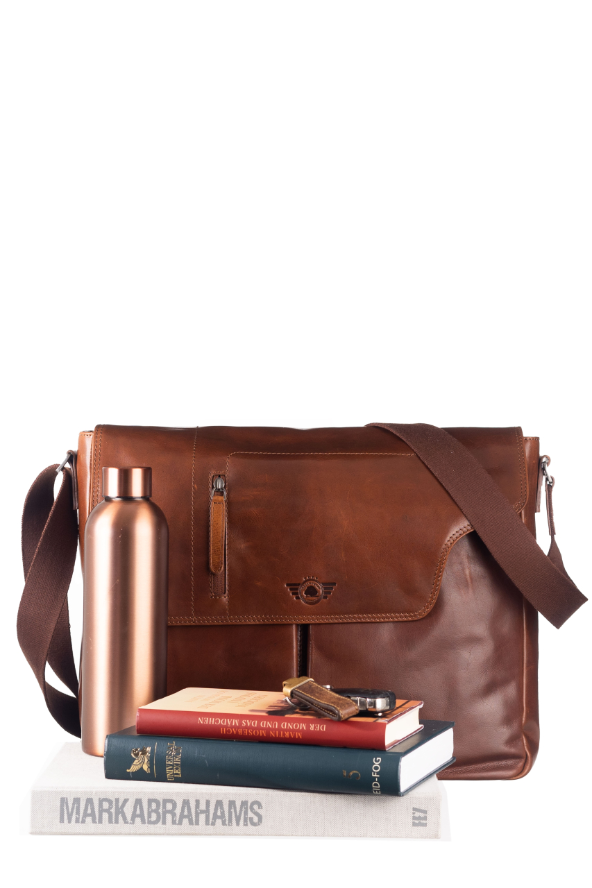 Waxy Vintage Tobacco A4 Messenger